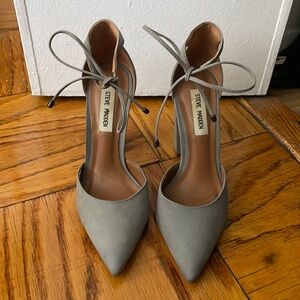 Steve Madden Pampered Pump